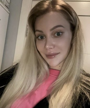 Алиса, 23
